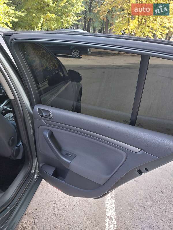 Хэтчбек Volkswagen Golf 2005 в Ивано-Франковске фото 33 Хэтчбек Volkswagen Golf 2005 в Ивано-Франковске