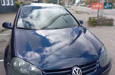 Хэтчбек Volkswagen Golf 2005 в Виннице