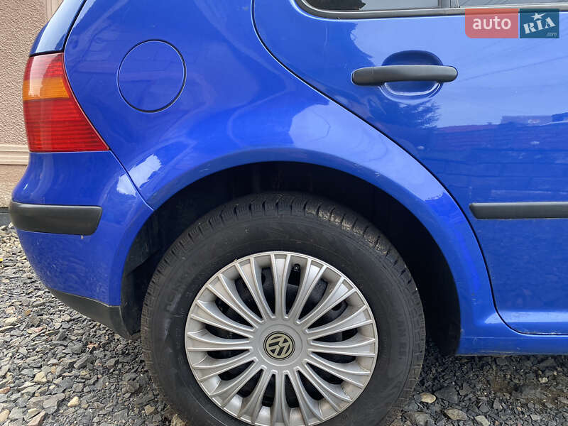 Хэтчбек Volkswagen Golf 1999 в Иршаве