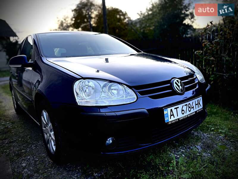 Хэтчбек Volkswagen Golf 2006 в Ивано-Франковске