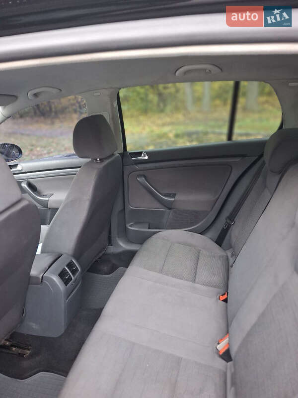 Хэтчбек Volkswagen Golf 2007 в Харькове