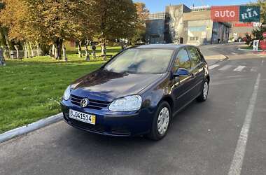 Хетчбек Volkswagen Golf 2005 в Луцьку