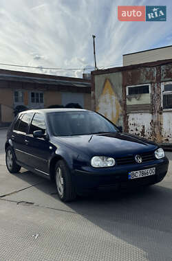 Хэтчбек Volkswagen Golf 2002 в Полтаве