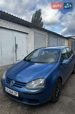 Хетчбек Volkswagen Golf 2003 в Черкасах