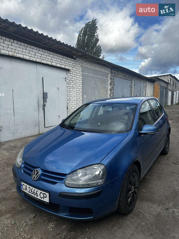 Хэтчбек Volkswagen Golf 2003 в Черкассах фото Хэтчбек Volkswagen Golf 2003 в Черкассах