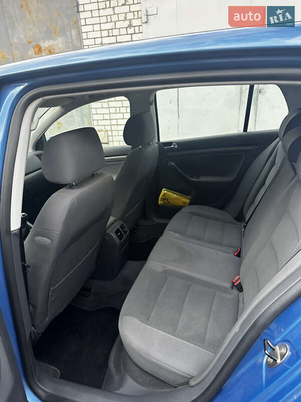 Хэтчбек Volkswagen Golf 2003 в Черкассах фото 10 Хэтчбек Volkswagen Golf 2003 в Черкассах