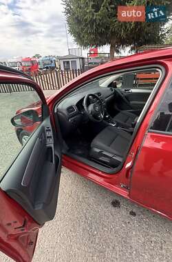 Хэтчбек Volkswagen Golf 2010 в Ракитном
