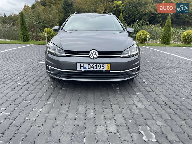 Универсал Volkswagen Golf 2018 в Сваляве фото Универсал Volkswagen Golf 2018 в Сваляве