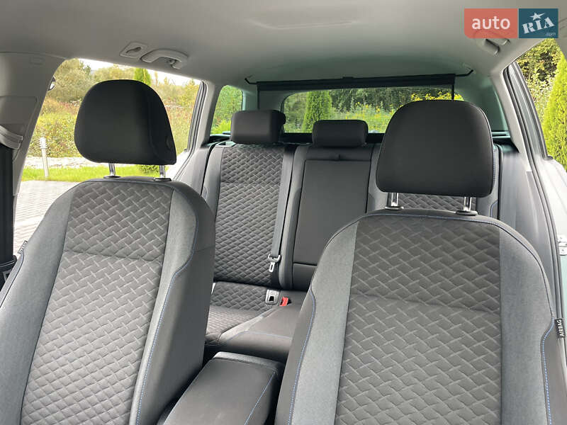 Универсал Volkswagen Golf 2018 в Сваляве фото 17 Универсал Volkswagen Golf 2018 в Сваляве