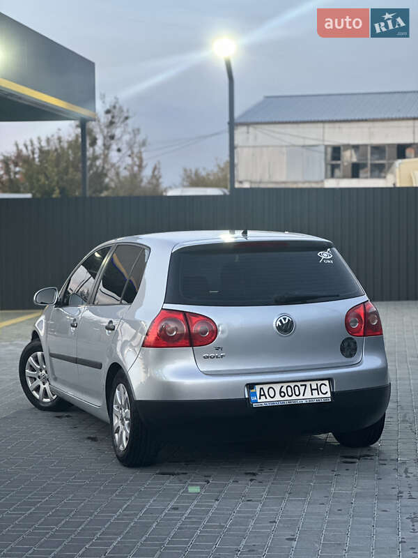 Хэтчбек Volkswagen Golf 2006 в Киеве фото 3 Хэтчбек Volkswagen Golf 2006 в Киеве