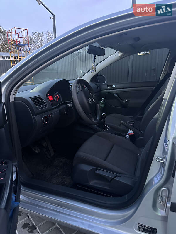 Хэтчбек Volkswagen Golf 2006 в Киеве фото 12 Хэтчбек Volkswagen Golf 2006 в Киеве