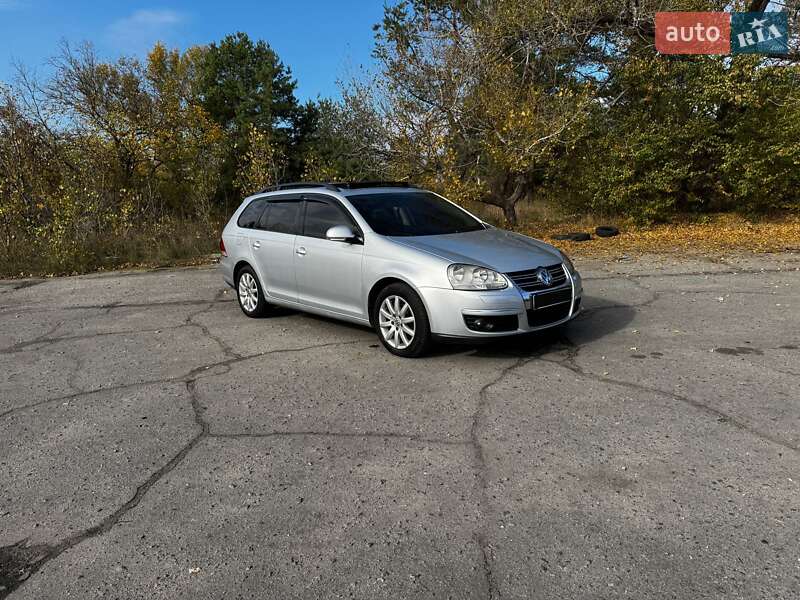 Универсал Volkswagen Golf 2007 в Днепре