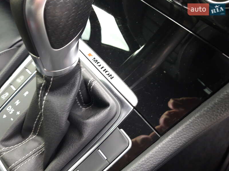 Хетчбек Volkswagen Golf 2018 в Києві