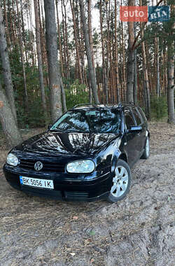 Универсал Volkswagen Golf 2002 в Луцке