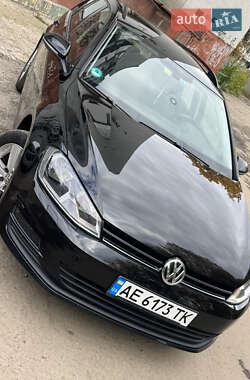 Универсал Volkswagen Golf 2016 в Ивано-Франковске