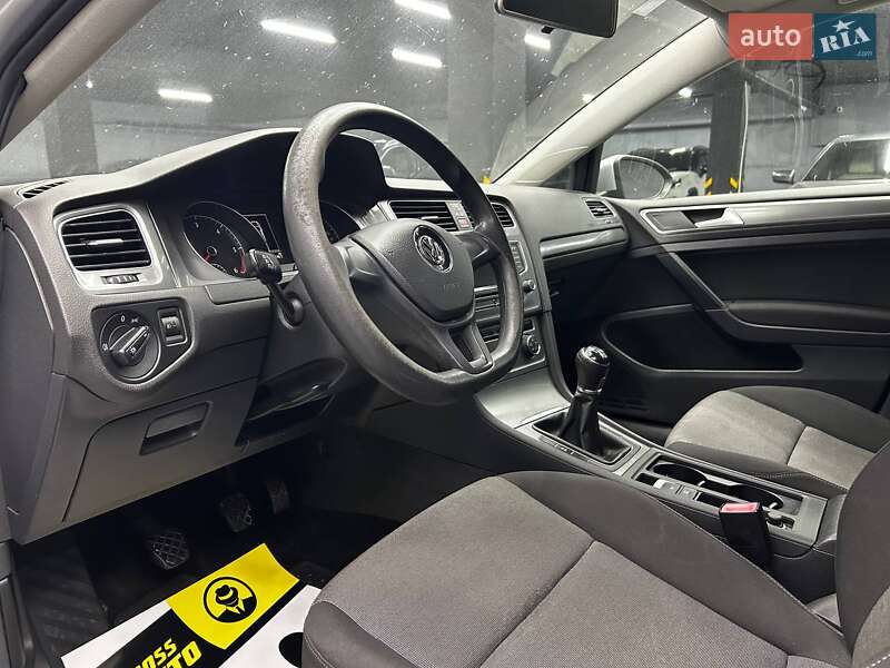 Хэтчбек Volkswagen Golf 2012 в Черновцах фото 9 Хэтчбек Volkswagen Golf 2012 в Черновцах