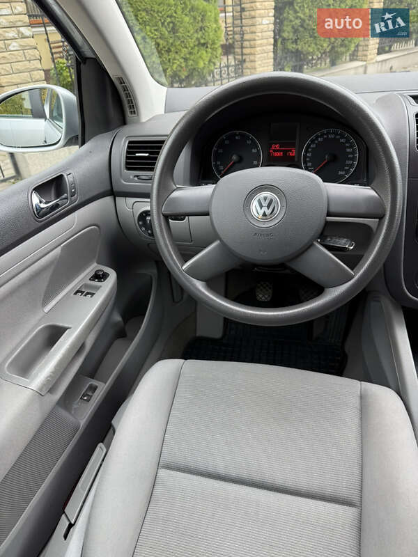 Хэтчбек Volkswagen Golf 2005 в Черновцах фото 13 Хэтчбек Volkswagen Golf 2005 в Черновцах