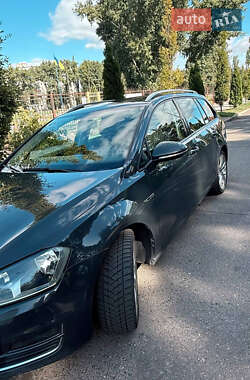 Универсал Volkswagen Golf 2015 в Киеве