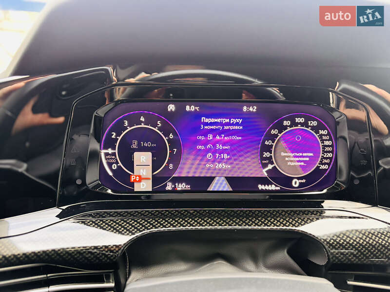 Хэтчбек Volkswagen Golf 2020 в Киеве