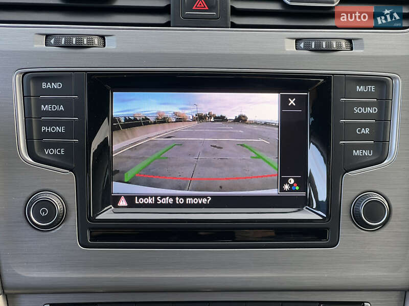 Хэтчбек Volkswagen Golf 2014 в Киеве