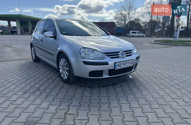 Хэтчбек Volkswagen Golf 2005 в Виннице