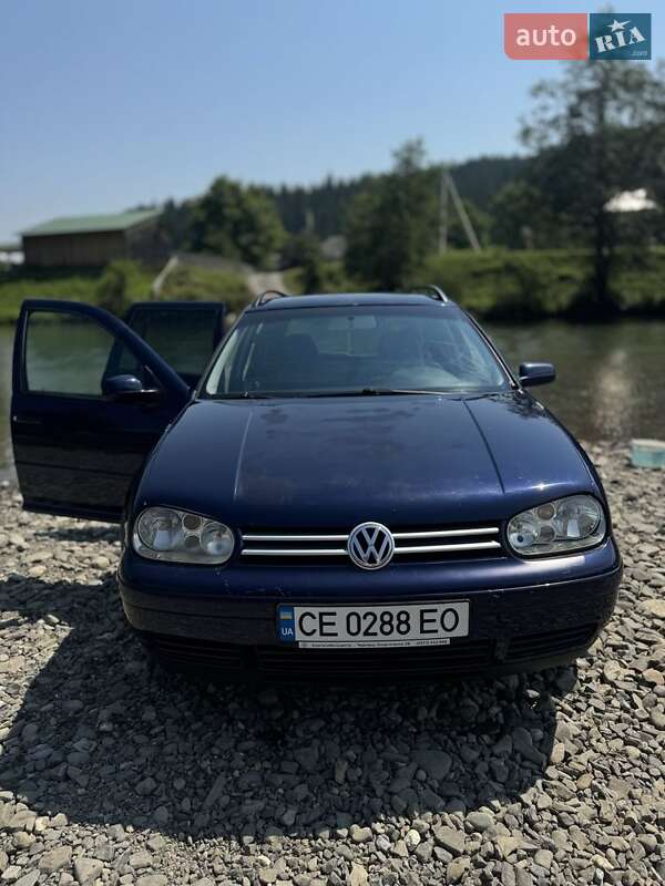 Універсал Volkswagen Golf 2001 в Івано-Франківську