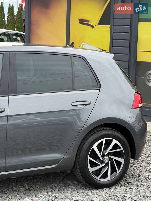 Хетчбек Volkswagen Golf 2018 в Стрию