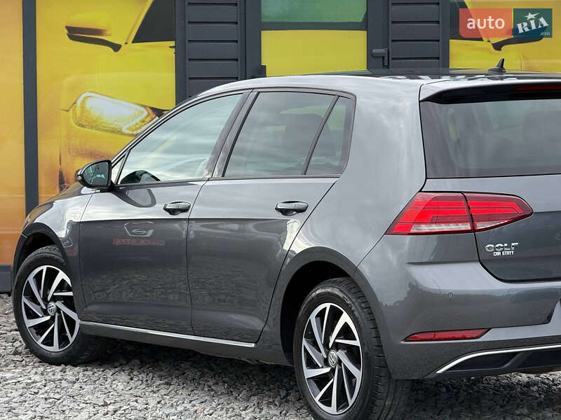 Хетчбек Volkswagen Golf 2018 в Стрию
