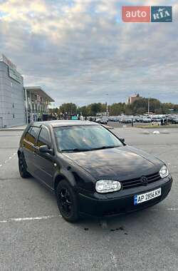 Хэтчбек Volkswagen Golf 1999 в Запорожье