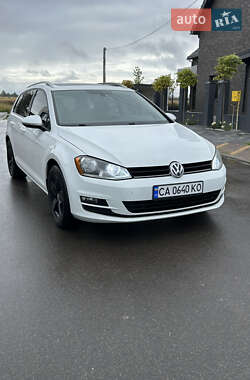 Универсал Volkswagen Golf 2015 в Святопетровское