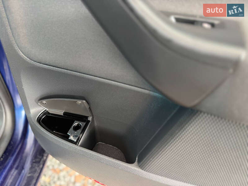 Хэтчбек Volkswagen Golf 2008 в Дрогобыче