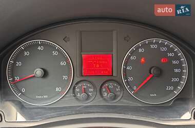 Хэтчбек Volkswagen Golf 2007 в 