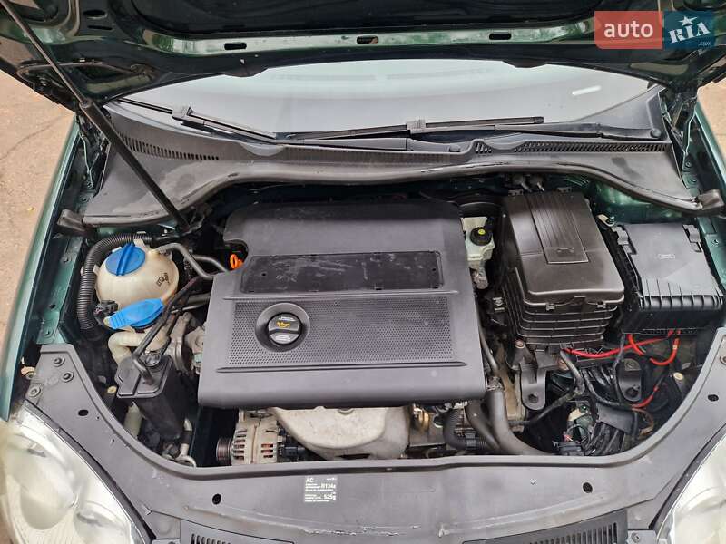 Хэтчбек Volkswagen Golf 2006 в Корсуне-Шевченковском фото 29 Хэтчбек Volkswagen Golf 2006 в Корсуне-Шевченковском