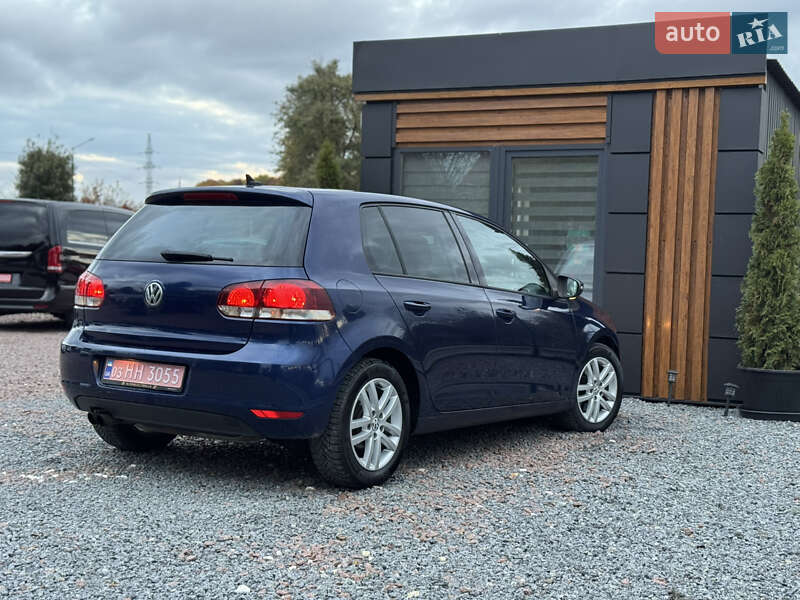 Хетчбек Volkswagen Golf 2010 в Дрогобичі