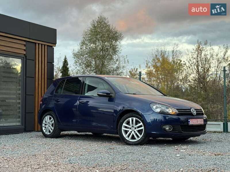 Хетчбек Volkswagen Golf 2010 в Дрогобичі