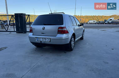 Хэтчбек Volkswagen Golf 2003 в  фото 10 Хэтчбек Volkswagen Golf 2003 в