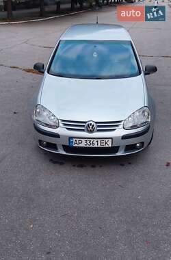 Хэтчбек Volkswagen Golf 2008 в Желтых Водах