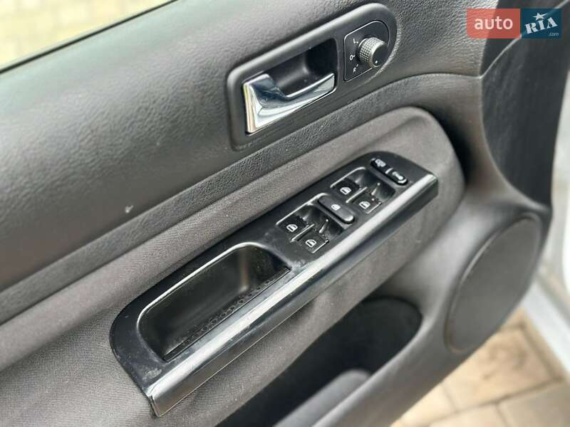 Универсал Volkswagen Golf 2003 в Бучаче фото 14 Универсал Volkswagen Golf 2003 в Бучаче