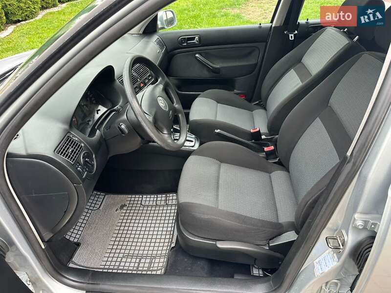 Универсал Volkswagen Golf 2003 в Бучаче фото 24 Универсал Volkswagen Golf 2003 в Бучаче