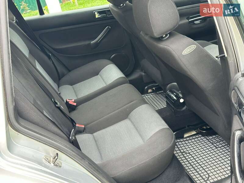 Универсал Volkswagen Golf 2003 в Бучаче фото 33 Универсал Volkswagen Golf 2003 в Бучаче