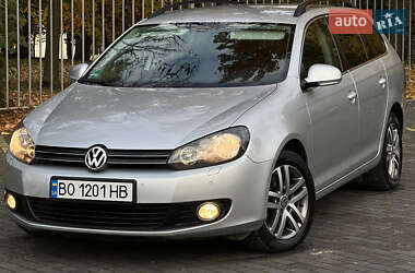 Универсал Volkswagen Golf 2010 в Вишневце