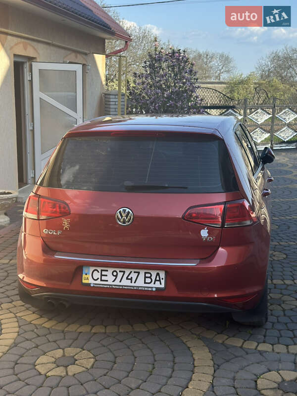 Хетчбек Volkswagen Golf 2014 в Чернівцях