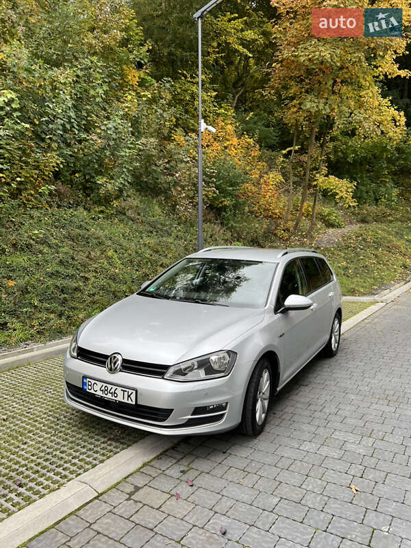 Универсал Volkswagen Golf 2015 в Львове