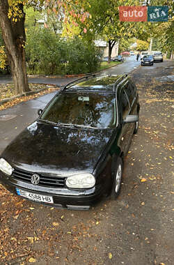 Универсал Volkswagen Golf 2003 в  фото 4 Универсал Volkswagen Golf 2003 в