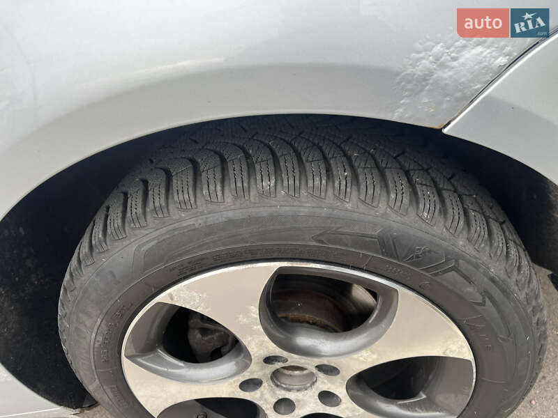 Універсал Volkswagen Golf 2009 в Броварах фото 15 Універсал Volkswagen Golf 2009 в Броварах