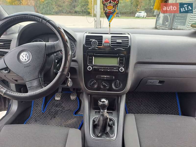 Хэтчбек Volkswagen Golf 2005 в Ирпене фото 13 Хэтчбек Volkswagen Golf 2005 в Ирпене