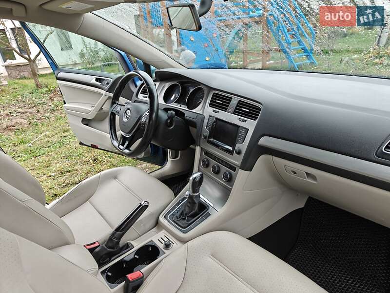 Универсал Volkswagen Golf 2015 в Ивано-Франковске фото 8 Универсал Volkswagen Golf 2015 в Ивано-Франковске