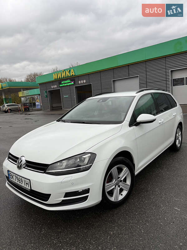 Универсал Volkswagen Golf 2015 в Борисполе