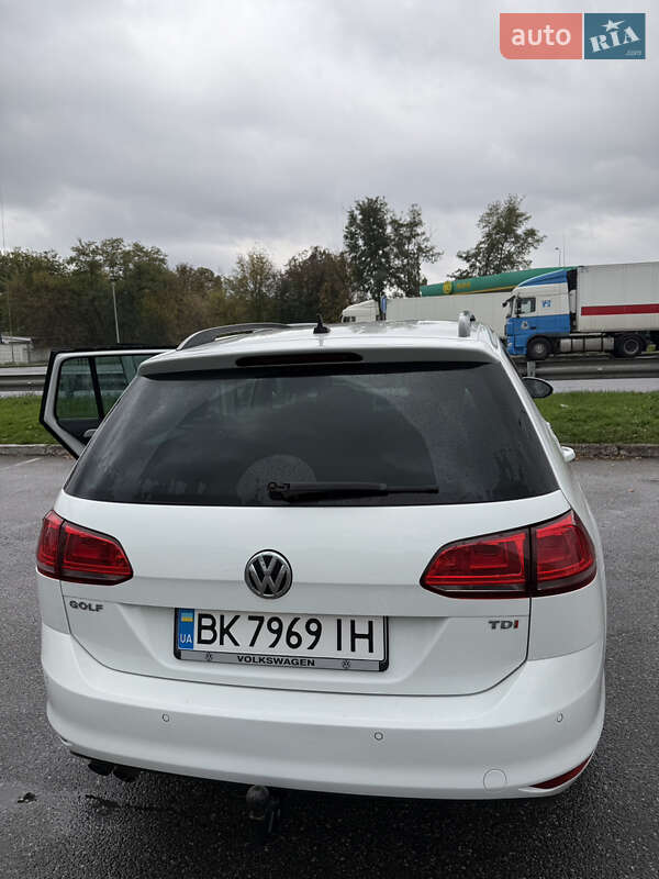 Универсал Volkswagen Golf 2015 в Борисполе