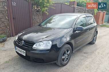 Хетчбек Volkswagen Golf 2005 в Дніпрі